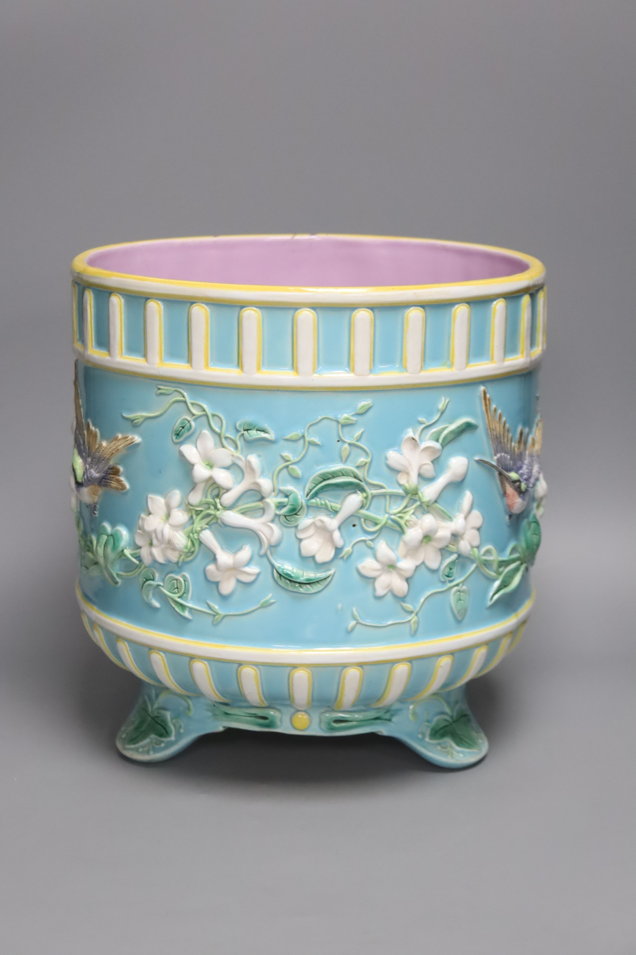 A George Jones majolica jardiniere 29cm